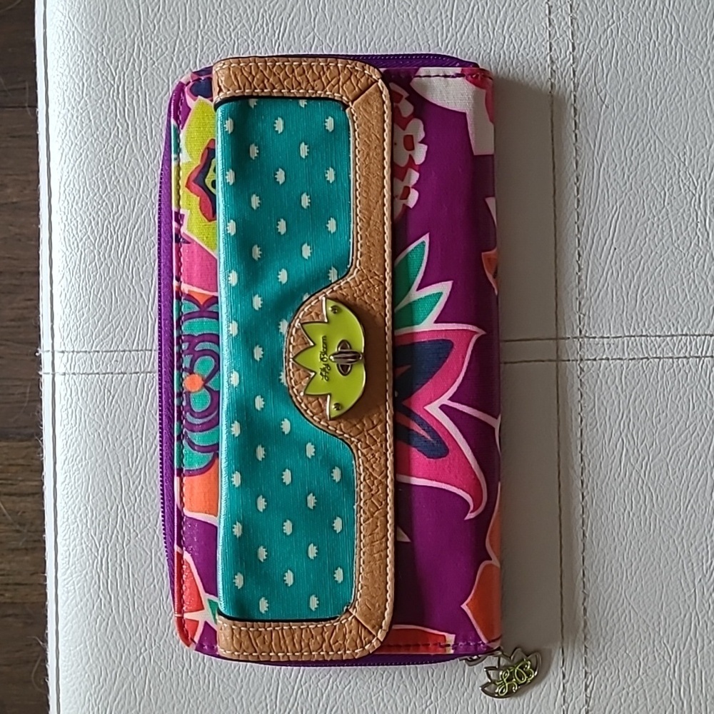 Lily Bloom wallet